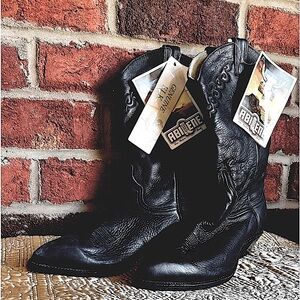 Vintage Abilene Black Elk skin cowboy boots.
